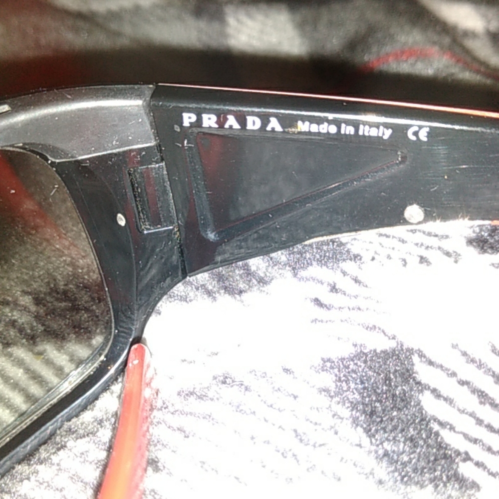 Sunglasses - Picture 4 of 7